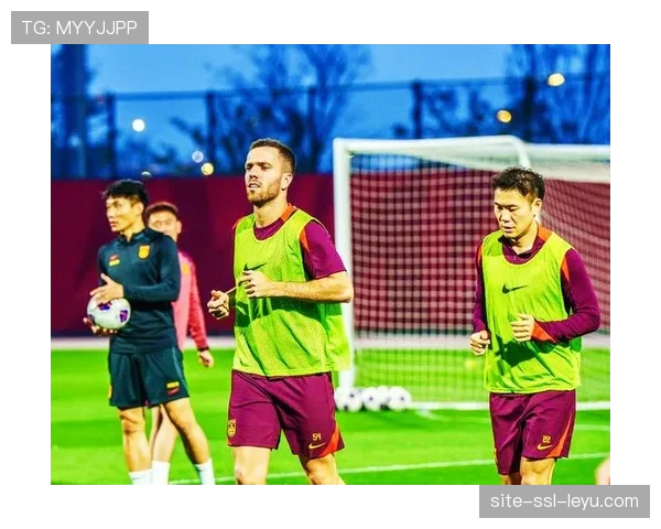 国足新帅现场考察联赛,多名球员进入世预赛大名单视野 国足新帅现场考察联赛,多名球员进入世预赛大名单视野