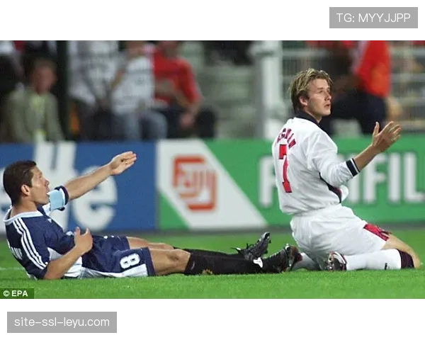 “英超裁判委员会宣布下赛季将试点使用半自动越位技术” “英超裁判委员会宣布下赛季将试点使用半自动越位技术”