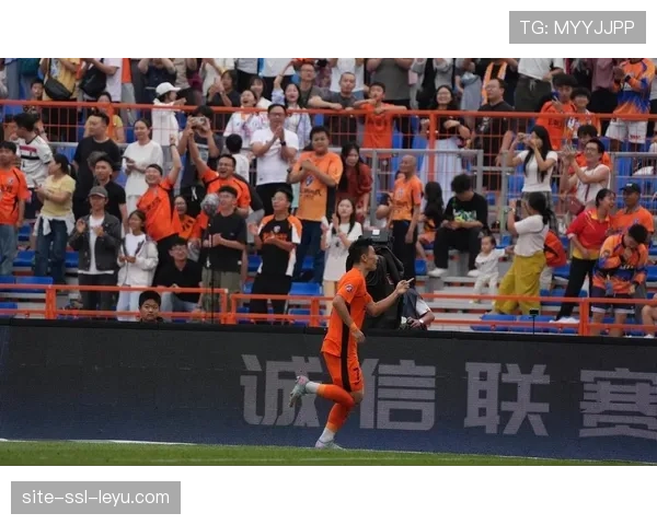 上海德比即将上演,海港申花为城市荣耀而战 上海德比即将上演,海港申花为城市荣耀而战